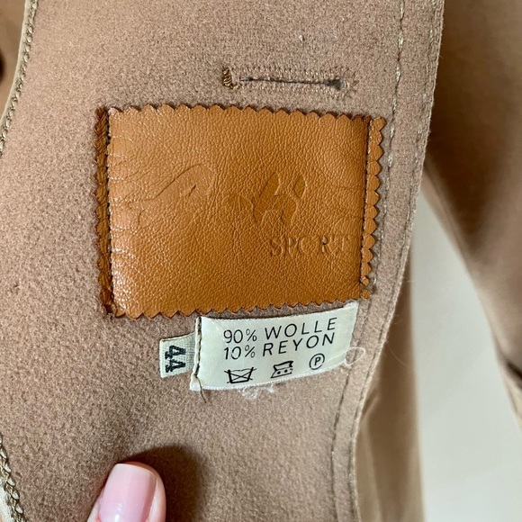 Wool Coat - Picture 6 of 7